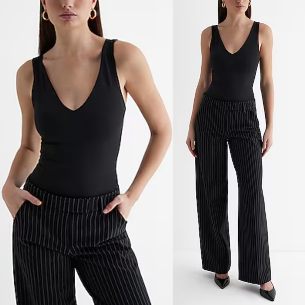 ☆Express Body Contour Black V-Neck Sleeveless Bodysuit☆